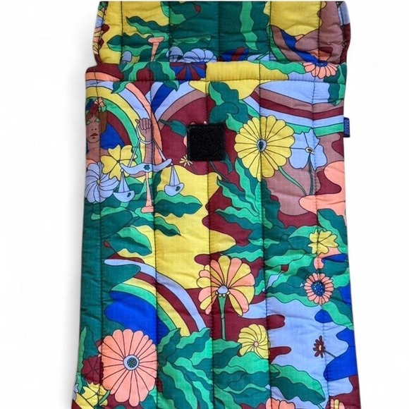 Baggu 16" Libra Puffy Laptop Sleeve - Picture 2 of 4